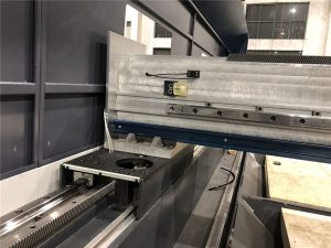 öppen typ av metallfiber laser skärmaskin maxphotonics källa för bildelar