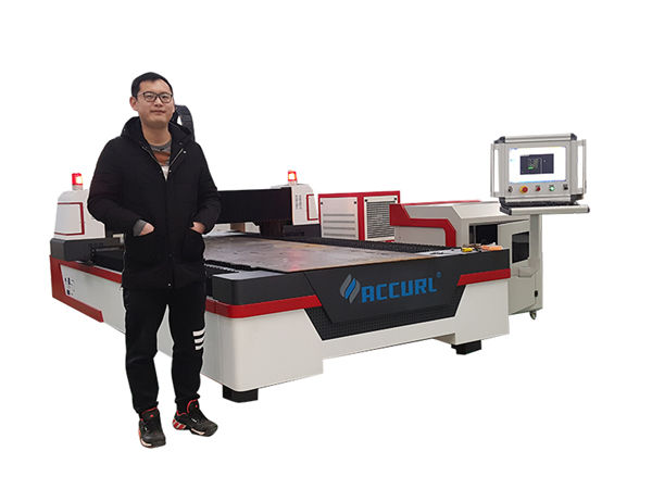 ip54 3-axlig lasermetall skärmaskiner fiberlaserkälla 380v 50/60 hz